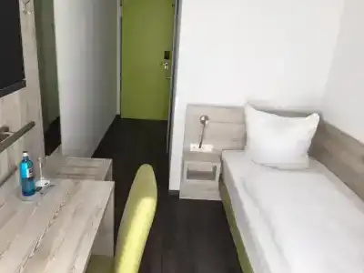 Novina Sleep Inn Herzogenaurach - 9