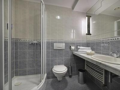 Ea Royal Esprit - 40