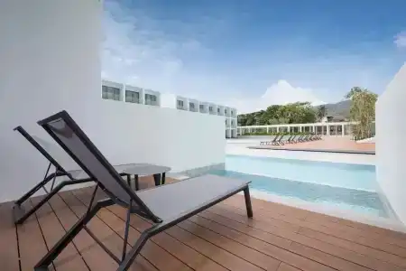 SeaCono Patong Beach Front - 61