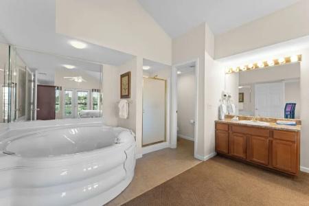 Grand Crowne by Capital Vacations - 167