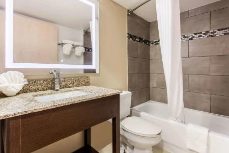 Quality Inn & Suites - - 8