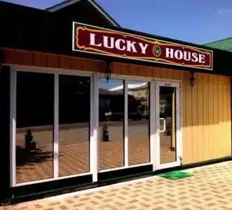 Lucky House - 0