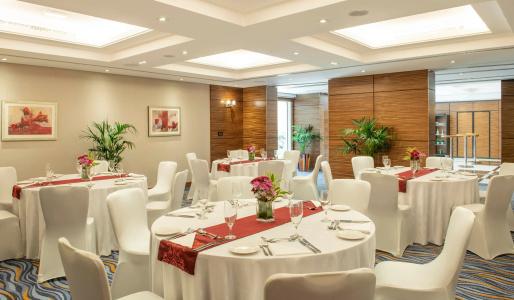 Four Points by Sheraton Downtown Dubai - 18