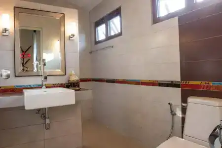 Baan Suchadaa Lampang Resort - 9