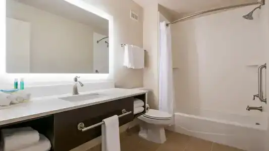 Holiday Inn Express Bellingham, An Ihg - 7