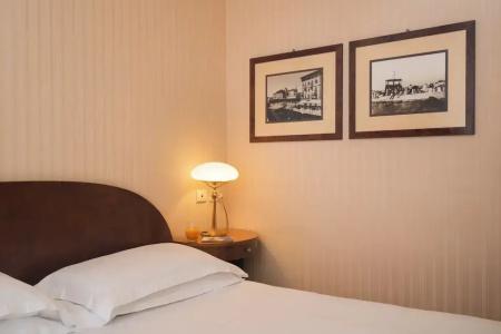 Grand Astoria - 41