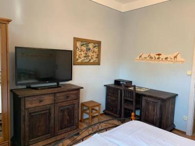 Pension Amadeus & - 81