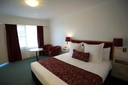 SureStay by Best Western The Clarence on Melville - 28