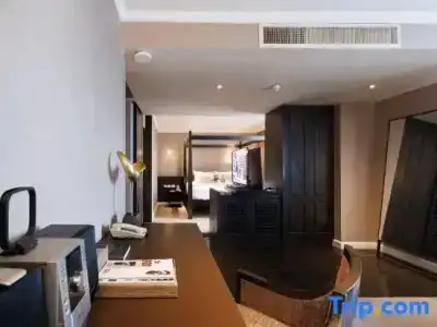 s15 Sukhumvit- Sha Extra Plus - 50