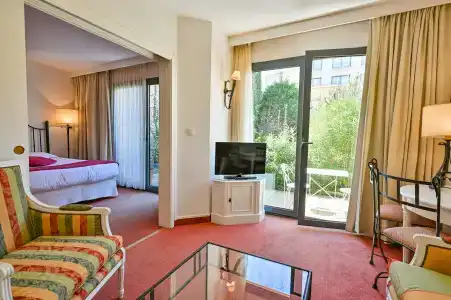 Avignon Grand - 25