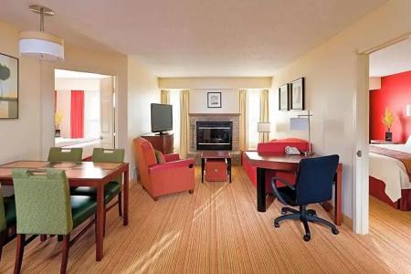 Residence Inn by Marriott - 32