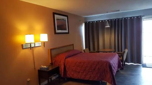 Town'n Country Motor Inn - 36