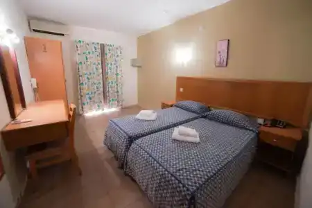 Qawra Point Holiday Complex - 42