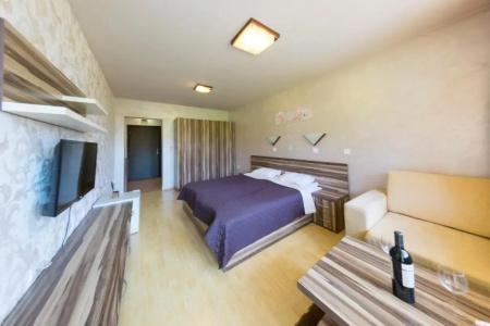 Forest Nook Aparthotel - 1