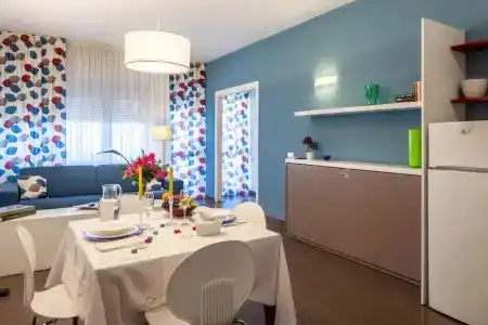 Marbela & Suites - 92