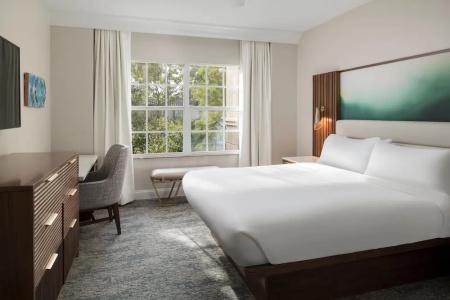 Marriott Lakeshore Reserve - 111