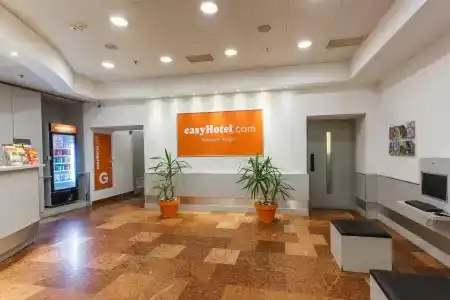 easyBudapest Oktogon - 11