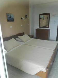 Dimitra Sun - 24