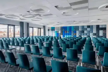 Courtyard by Marriott Brno - 13
