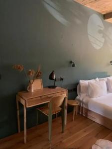 In Gallery & Spa - 128