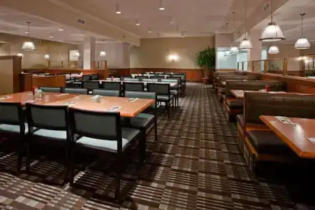 Holiday Inn Airport East, An Ihg - 19