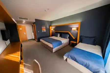 Roof 264 and Suites - 43