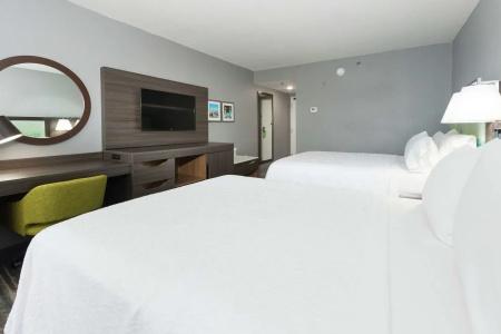 Hampton Inn - 6