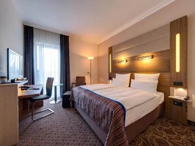 Park Inn by Radisson Köln City West - 48