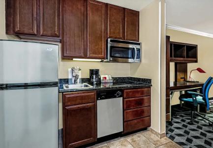 TownePlace Suites by Marriott San Antonio Northwest - 11