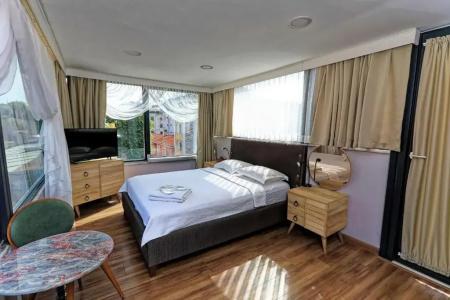 Romantic Mansion - 44