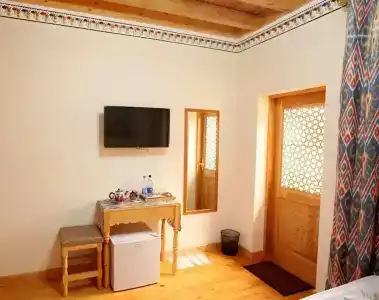 Old Bukhara Boutique - 4