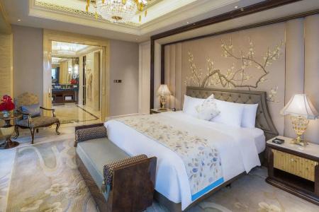 Wanda Reign Wuhan - 5