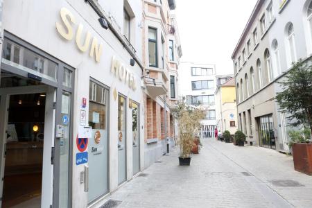 Sun - 5