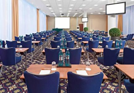 Courtyard by Marriott Berlin City Center - 17
