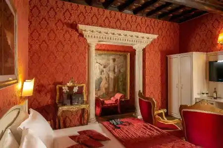 Residenza Canova Tadolini Luxury Rooms & Suites - 1