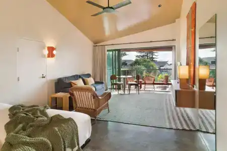 Beach Resort - 2
