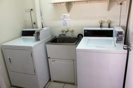 Rockhampton Palms Motor Inn - 17