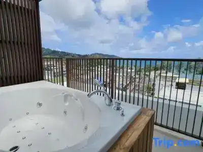 SeaCono Patong Beach Front - 104