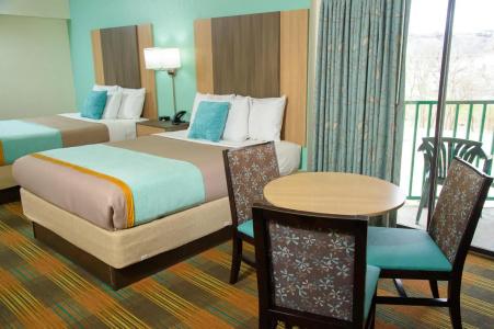 Pigeon River Inn - 5