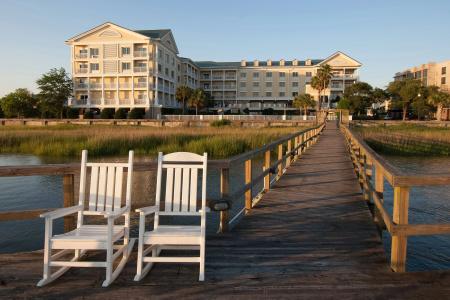 Courtyard Charleston Waterfront - 22