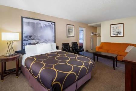 Super 8 by Wyndham by the Falls - 41