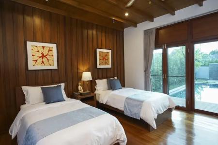 Mae Rim Grace - 102