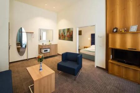HiLight Suites - 62