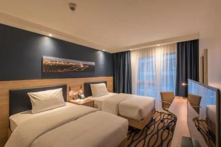 Hampton By Hilton Frankfurt Airport - 36