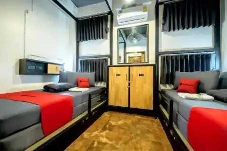 Episode 11 Hostel - 41