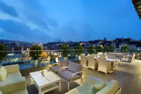 DoubleTree by Hilton Istanbul - Piyalepasa - 5