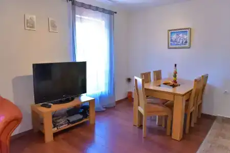 Bojur & Bojurland Apartment Complex - 44