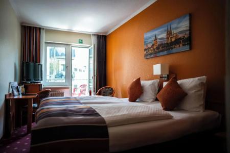 Boulevard - 14