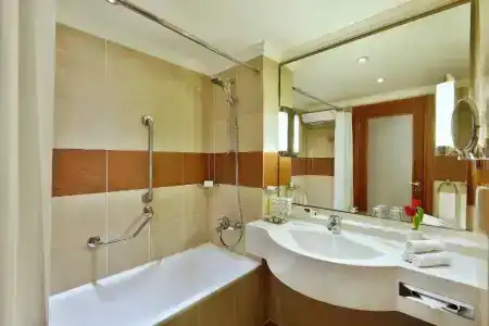 Crowne Plaza Amman, an IHG - 67