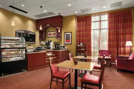Embassy Suites East and Riverfront Conference Center - 10